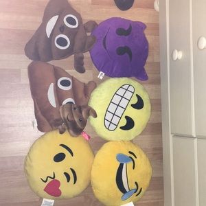 Emoji pillows
